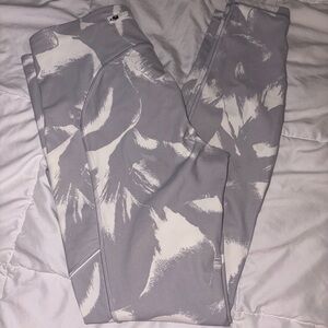 Lululemon Athletica Gray and White Leggings